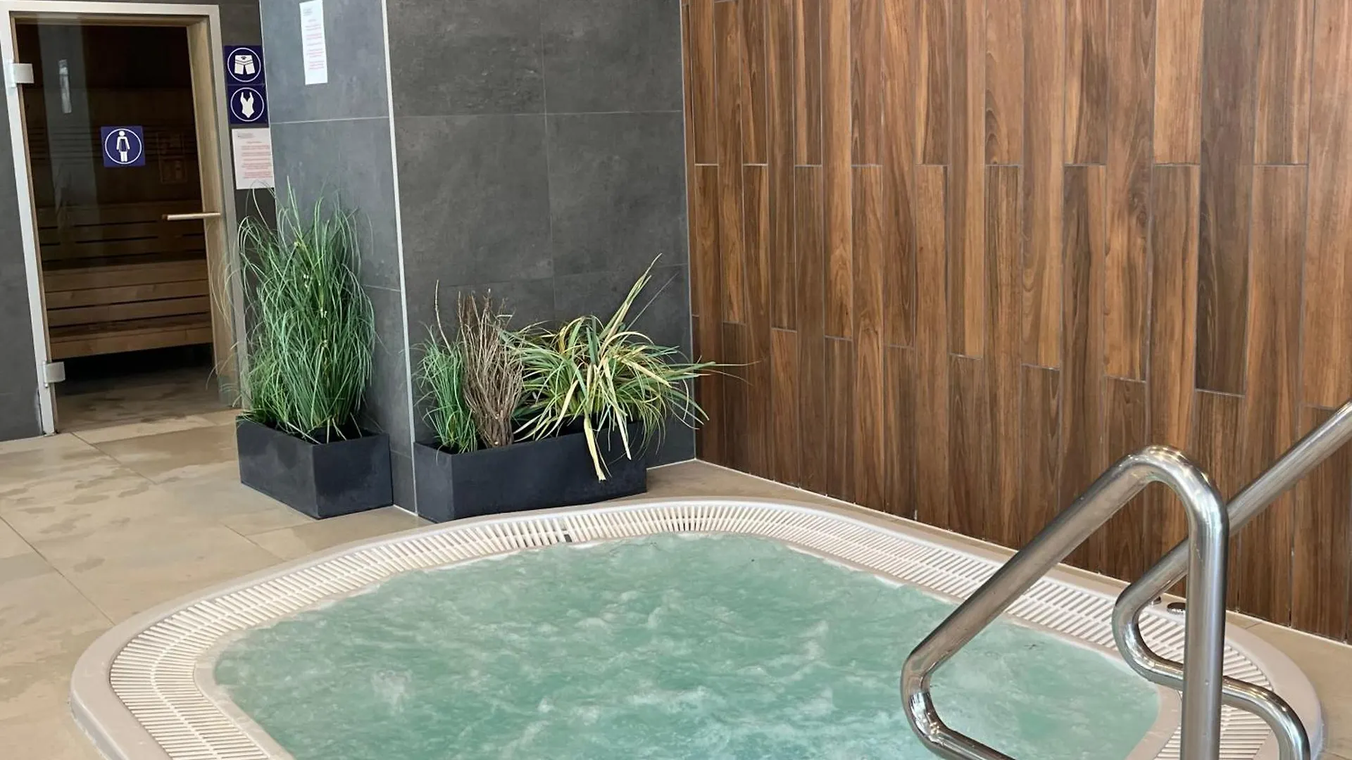 Polanki Park Apartament Fala - W Cenie Basen, Sauna, Jacuzzi, Silownia, Miejsce Postojowe Kolobrzeg 0*,  Poland
